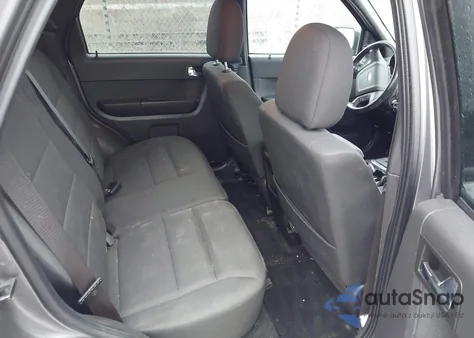 2011 Ford Escape Xlt z USA, uszkodzony, nr VIN 1FMCU0D7XBKB77473